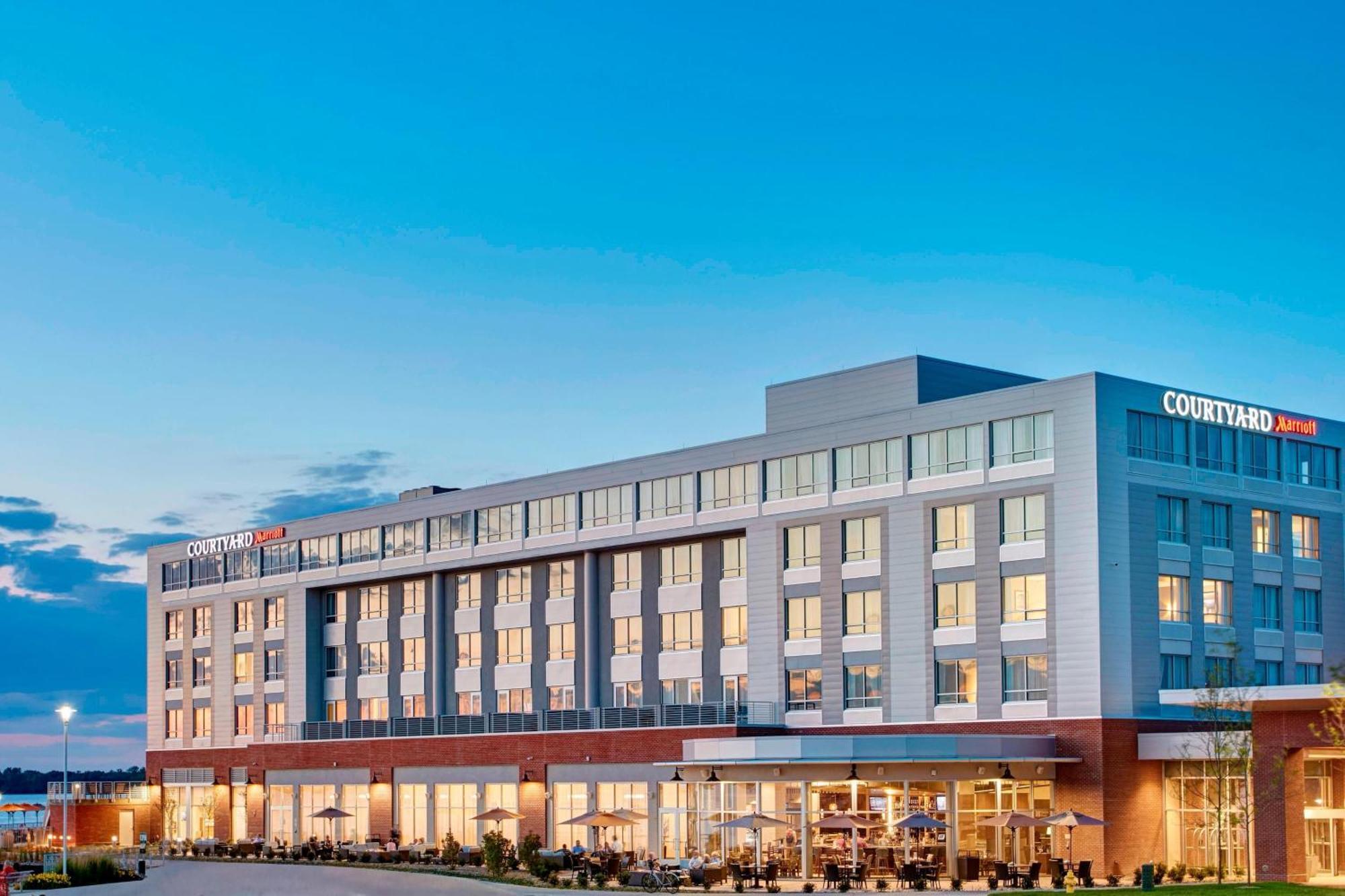 Courtyard By Marriott Bayfront Erie